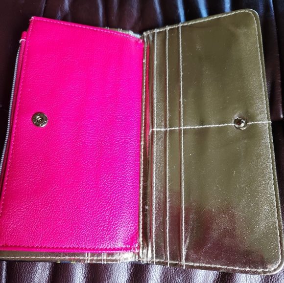 Betsey Johnson wallet - like new! - Picture 4 of 5